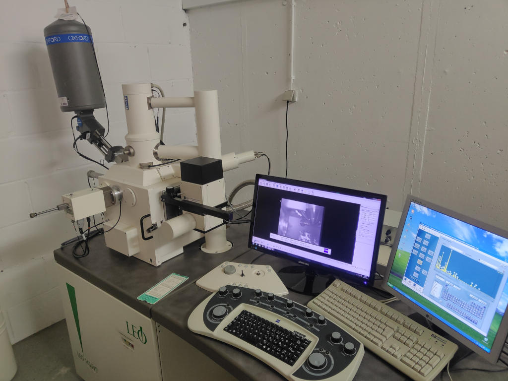 XRD Labor - Rasterelektronenmikroskopie (REM Analyse - EDX)